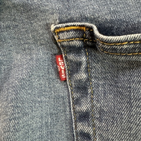 VINTAGE Levis 501 Jeans Mens 38x31 Blue Light Wash Straight Leg Button Fly Denim - Picture 8 of 13